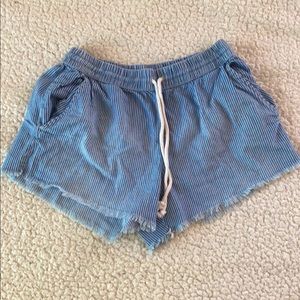 Aerie short